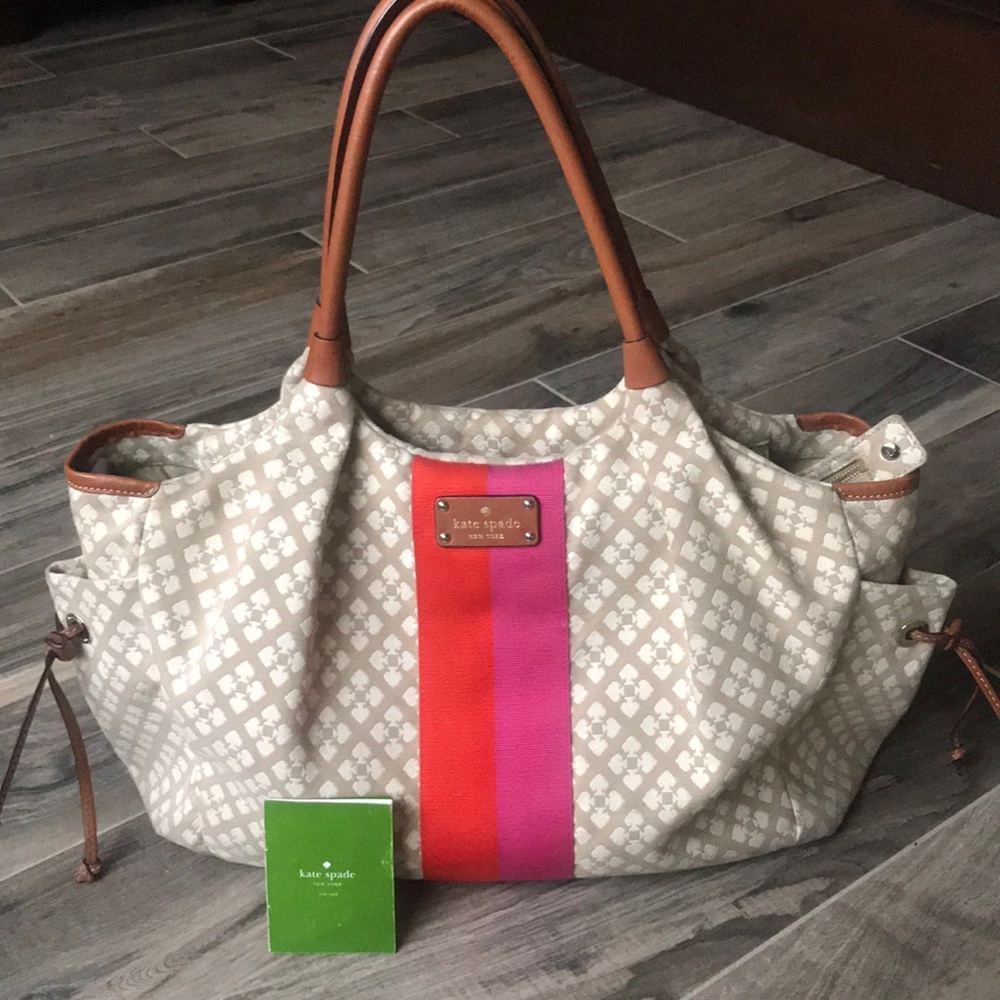 Kate Spade ♠️ Classic Stucco Stevie Diaper Bag